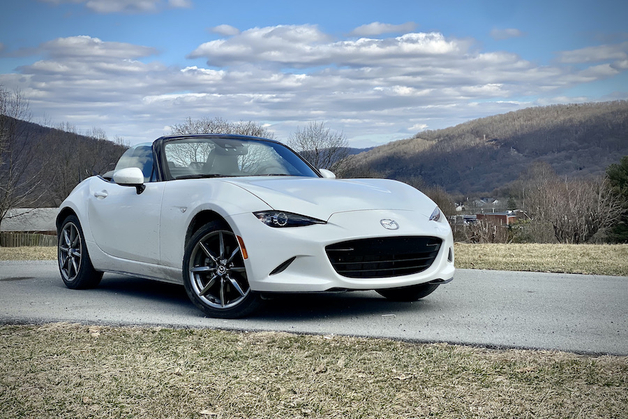 2021 Mazda MX-5 Miata Grand Touring 1