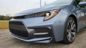 2022 toyota corolla xse front