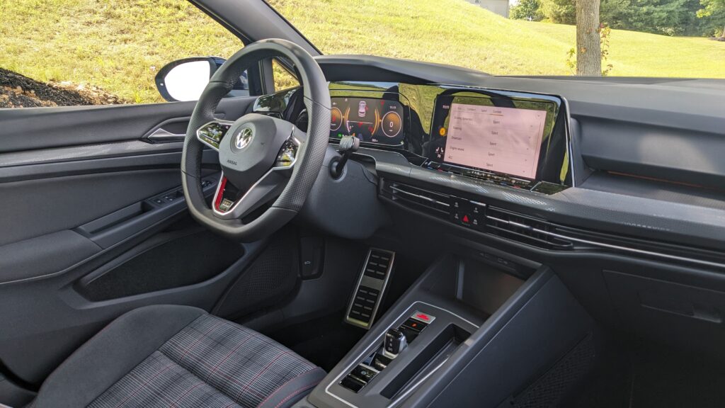 2022 Volkswagen Golf GTI SE interior