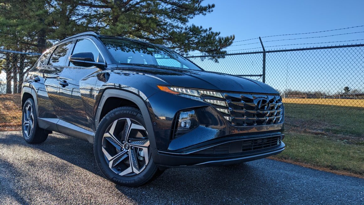 2022 Hyundai Tucson PHEV Limited AWD hero