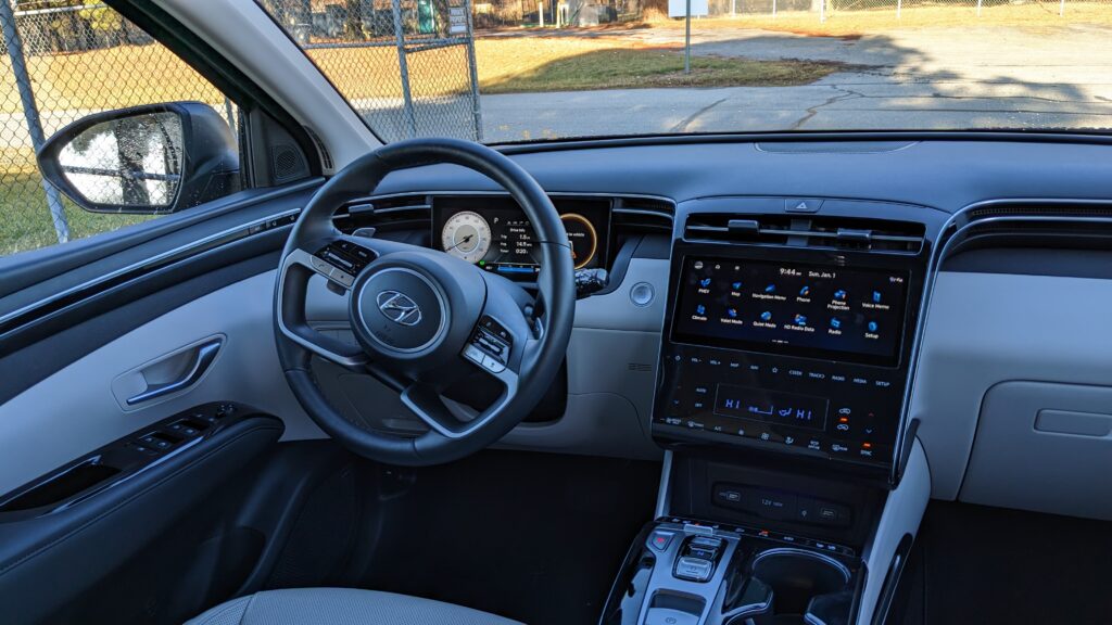 2022 Hyundai Tucson PHEV Limited interior