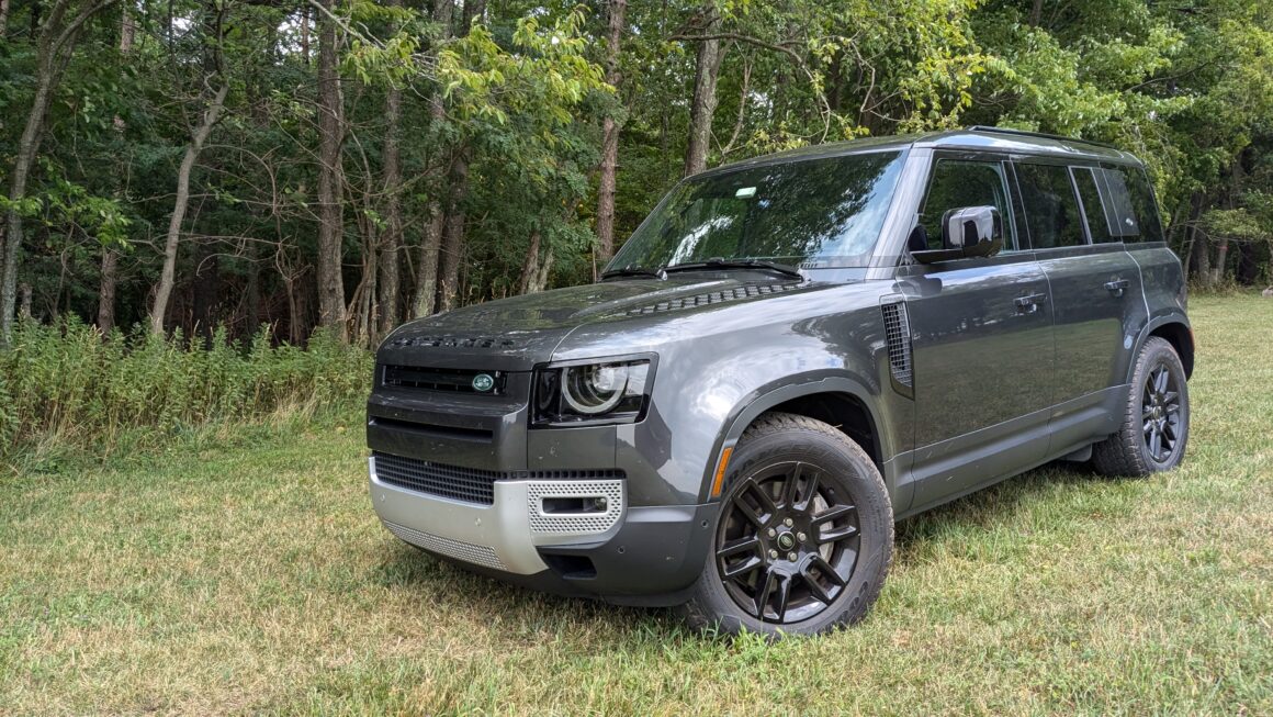 2024 Land Rover Defender 110 S hero