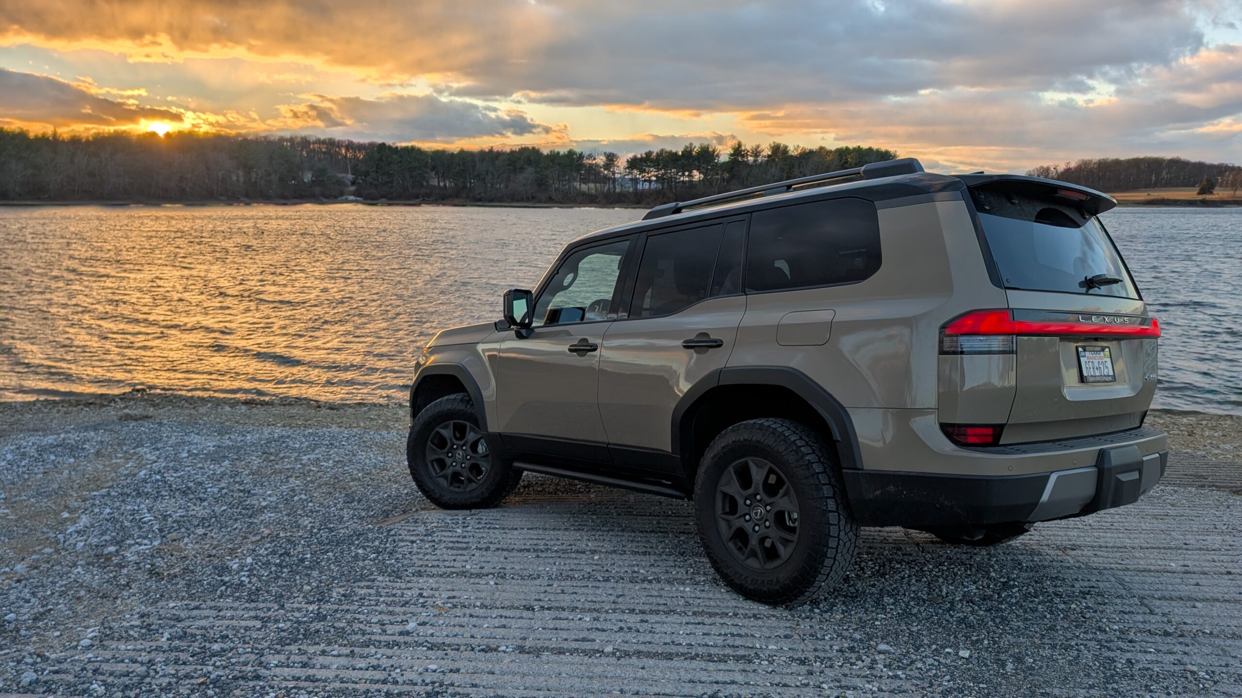 2024 Lexus GX 550 Overtrail+ hero