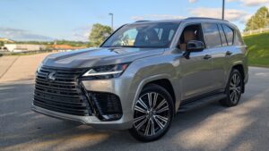 2025 Lexus LX 700h Luxury hero