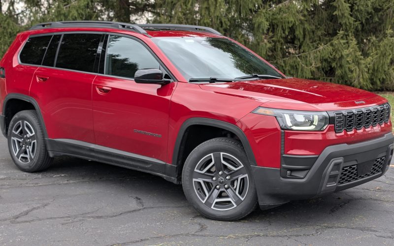 2026 Jeep Cherokee Laredo hero