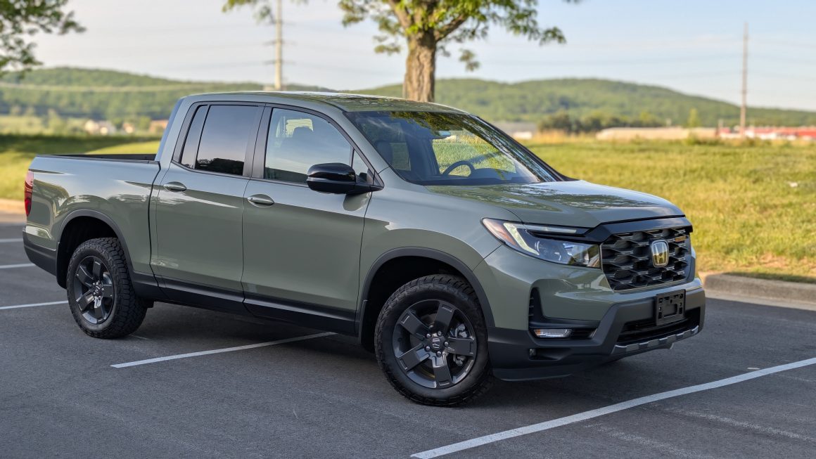2026 Honda Ridgeline Trailsport hero