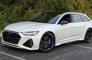 2026 Audi RS6 Avant hero