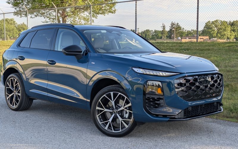 2026 Audi Q3 S Line hero