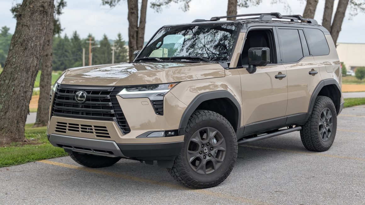 2026 Lexus GX 550 Overtrail+ hero