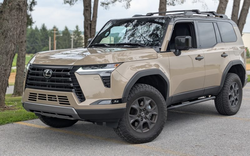2026 Lexus GX 550 Overtrail+ hero