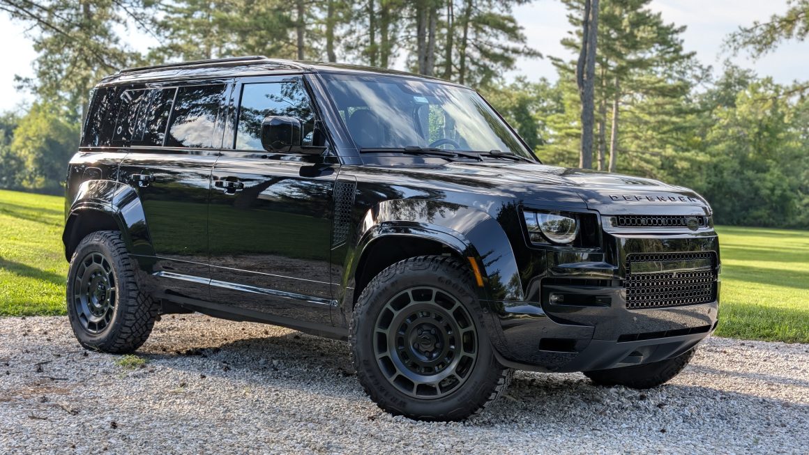 2026 Land Rover Defender OCTA hero